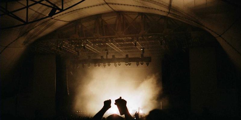 本地搜索优化实战指南：揭秘网络爬虫与SEO技术如何助力实体店在“附近”搜索结果中脱颖而出