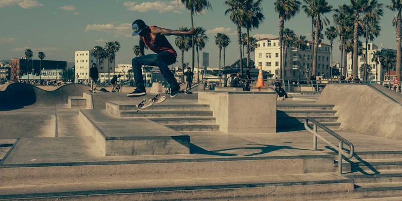 移动优先索引时代：搜索引擎如何重塑网站设计与信息检索